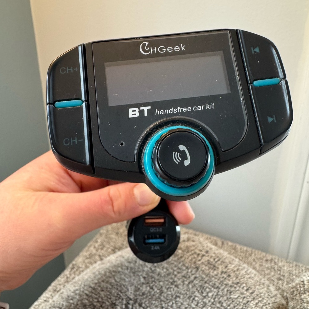 CHGeek Bluetooth Handsfree Car Kit